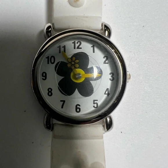 Watch - Picture 2 of 4